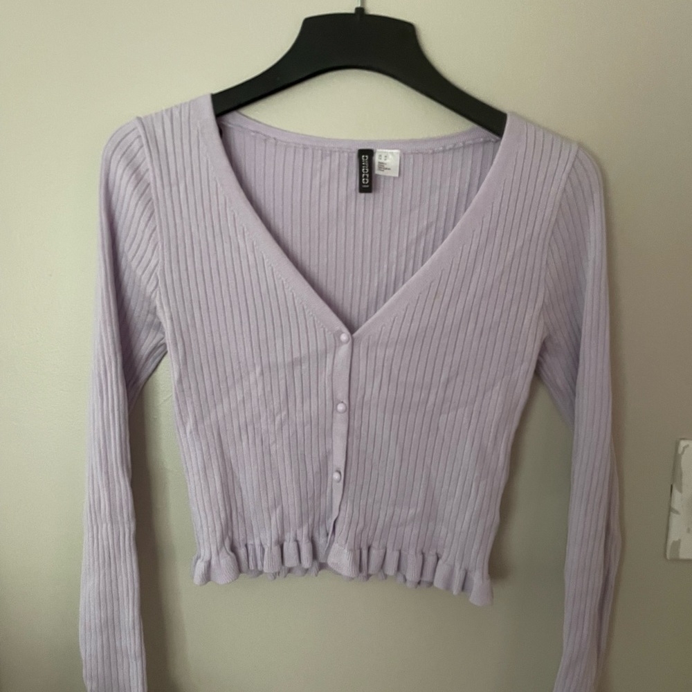 Light purple crop top.